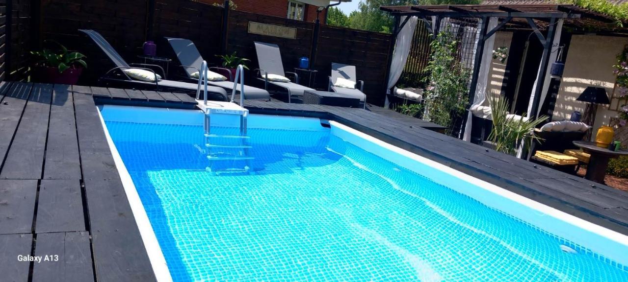 Les Epinettes Chambres D'Hotes Crevecoeur-le-Grand Kültér fotó